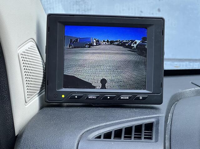 Peugeot BOXER Open laadbak 2.2 165PK L4 DC Dubbele cabine Peugeot Boxer Open laadbak 2.2 BlueHDi 165 L4 Zwaar DC 3.5t