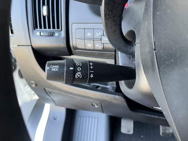 Peugeot BOXER 435 2.0 BlueHDI L3 DC Kipper Open laadbak Airco Cruise controle Trekhaak 3000kg trekgewicht 7-persoons Gereedschapskist Euro 6 P-up Kieper Pritshe