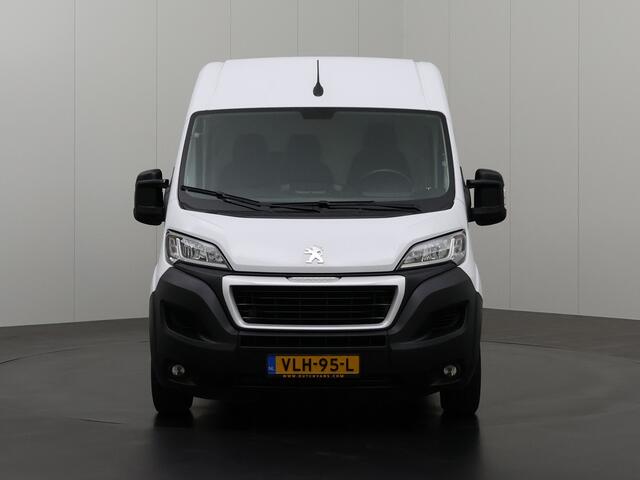 Peugeot BOXER 2.2BlueHDi 120PK L3H2 Premium | Navigatie | Airco | Camera | 3-Persoons | Betimmering