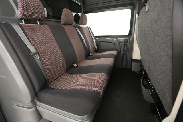 Peugeot BOXER 335 2.2 BlueHDi L3H2 | 140PK | DC | 6-Zits | Airco | Camera | Cruise | Navi | Parkeersensoren | Trekhaak