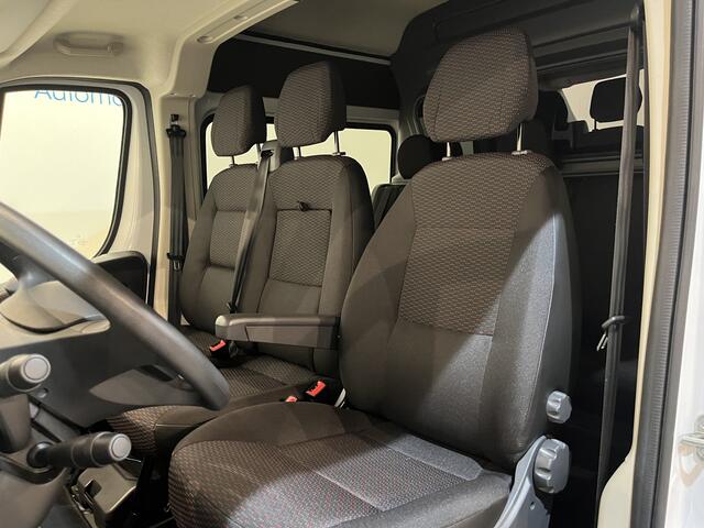 Peugeot BOXER 2.2 BlueHDi L2H2 140 PK DC Dubbel Cabine / Euro 6 / Airco / Cruise Control / Trekhaak / Camera / CarPlay / 12.800 KM !!