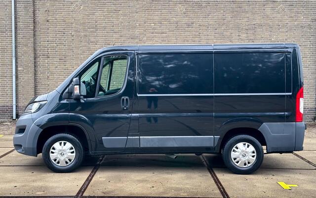 Peugeot BOXER 330 2.0 BlueHDI Navi Camera Airco