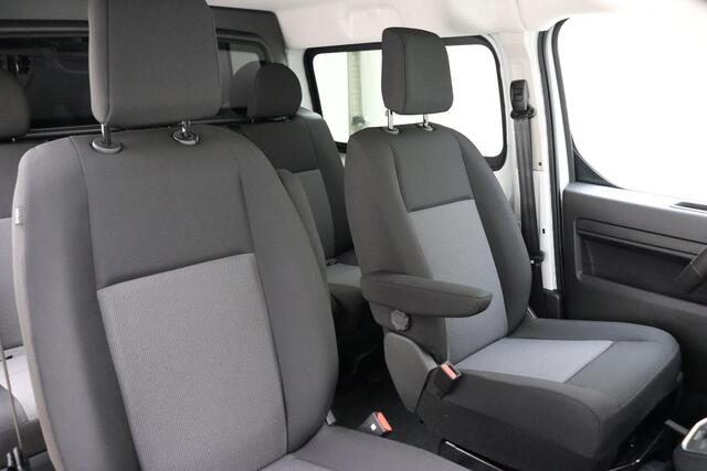 Peugeot EXPERT 2.0 BlueHDi S&S L3 DC 180 PK Automaat | Dubbele cabine | 15x UIT VOORRAAD LEVERBAAR | LEVERING 2024 | Climate Control | Stuurverwarming | Betimmering | Apple Carplay | Navigatie | Camera | LM Velgen