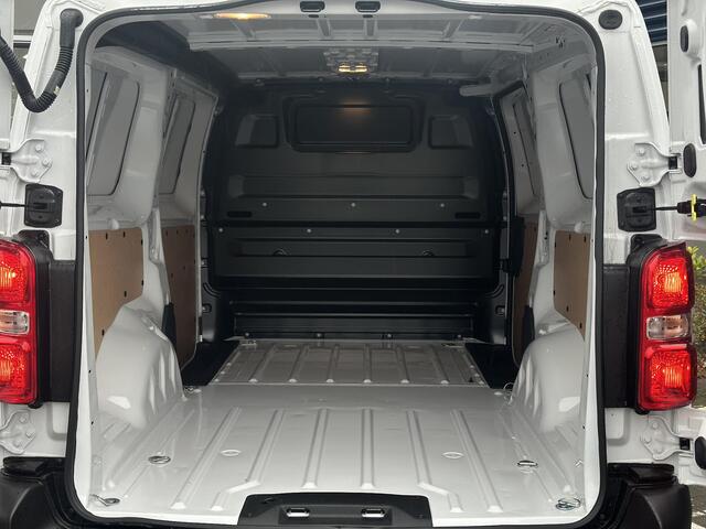 Peugeot EXPERT 1.5 BlueHDi 120 S&S L3 | Navigatie | Parkeercamera/-sensoren | Carplay | DAB | Cruise Control | Airco | Elektrische ramen |