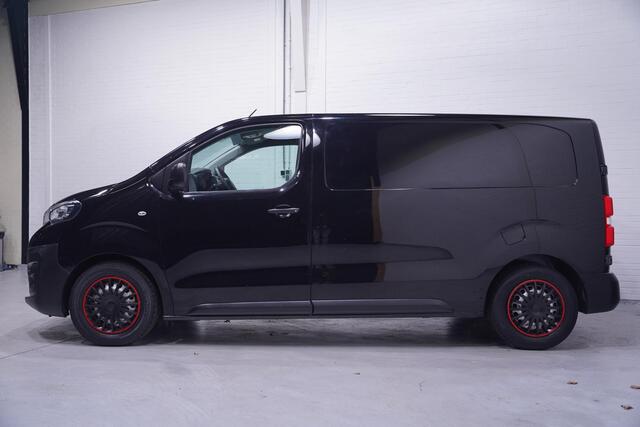 Peugeot EXPERT 1.6 BlueHDI 95 pk L2H1 Navi, Trekhaak Airco, Cruise Control, Laadruimte Pakket, PDC achter, 3-Zits