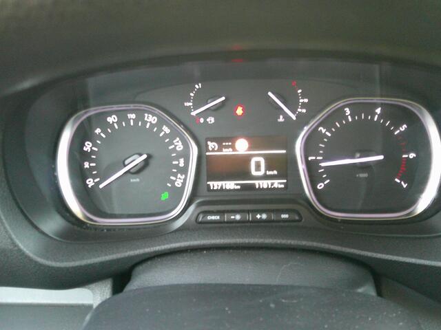 Peugeot EXPERT 231S 2.0 BlueHDI 120 Premium Pack Trekhaak Camera 12200,= Ex btw