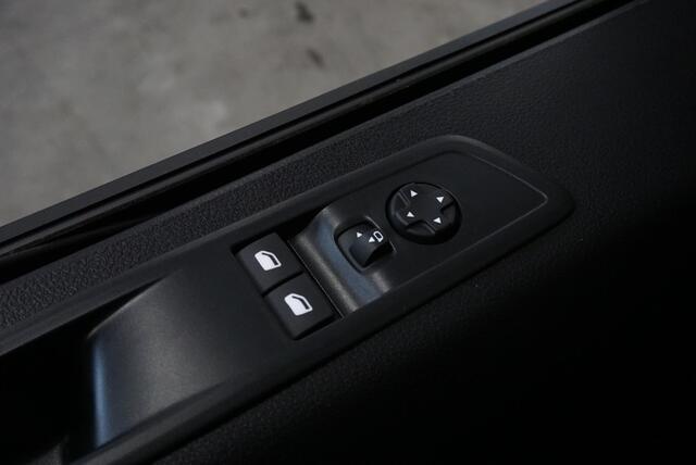 Peugeot EXPERT 145pk L3 Automaat Airco Cruise Navi Trekhaak Airco Cruise Control Trekhaak