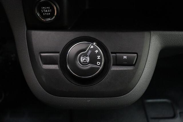 Peugeot EXPERT 2.0 BlueHDI Standard Asphalt 180 PK | Automaat | Trekhaak | 2-zits | Stoelverwarming | Navigatie | Cruise Control | Head Up Display | Lederen stuurwiel | 1e eigenaar