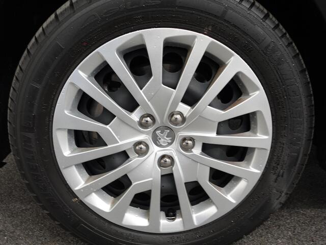 Peugeot EXPERT 145PK L3 Automaat Airco Cruise Navi Trekhaak Airco Cruise Control Trekhaak Imperiaal