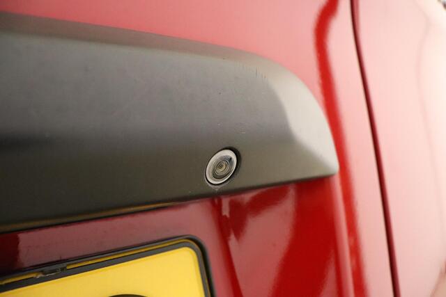 Peugeot EXPERT 2.0HDI 120 pk Dubbele Cabine | Camera | Trekhaak | 5 zitplaatsen| Navigatie |