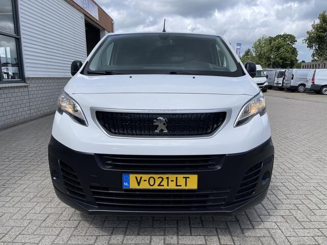 Peugeot EXPERT 226C 1.6 BlueHDI 95 Pro automaat / vaste prijs rijklaar ¤ 10.950 ex btw / lease vanaf ¤ 242 / airco / cruise / trekhaak / parkeersensoren achter / euro 6