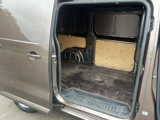 Peugeot EXPERT 2.0 BlueHDI 125 PK NAVI AIRCO CRUISE TREKHAAK 3 ZITS