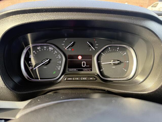 Peugeot EXPERT 231S 2.0 BlueHDI 120 Premium Pack