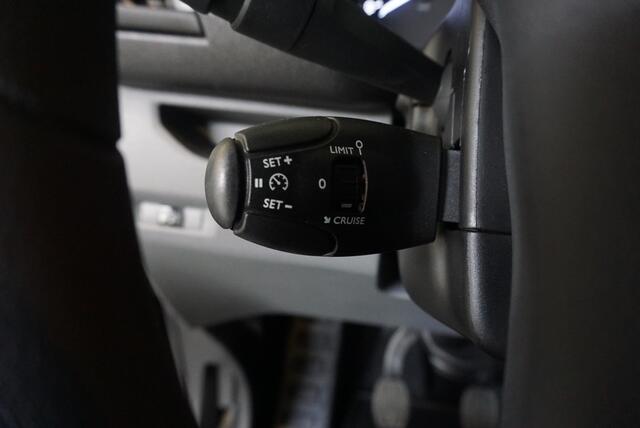 Peugeot EXPERT 2.0 BlueHDI 180pk Automaat L3 Premium DC | Navigatie | Bluetooth |Lichtmetalen Velgen | Look pakket | Airco | Trekhaak