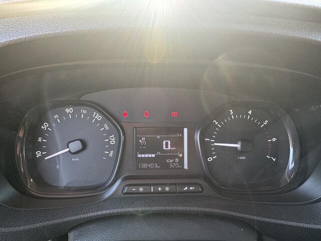 Peugeot EXPERT 1.5 BlueHDI 100 Standard Premium Cruise/PDC/BT