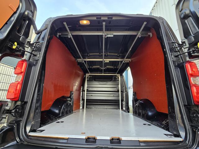 Peugeot EXPERT 231S 2.0 BlueHDI 120 Premium Pack 3 ZITPLAATSEN SIDEBARS INGERICHT VOOR HANGEND CONFECTIEVERVOER LICHTMETALEN VELGEN NAVI AIRCO CRUISE