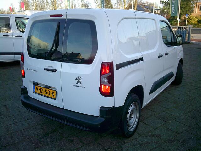Peugeot PARTNER 1.5 BlueHDI Premium VOORZIEN VAN AIRCO+CRUISE+APPLE CARPLY !!