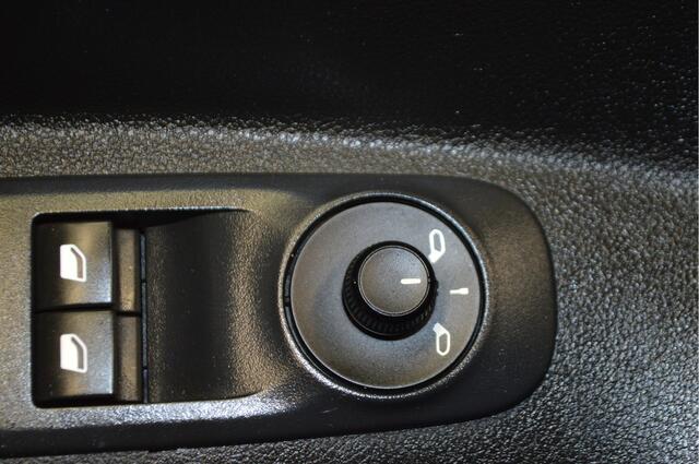 Peugeot PARTNER 1.5 BlueHDI Premium , TREKHAAK , NAVI VIA APP , IMPERIAL ,AIRCO , CR CONTR ,