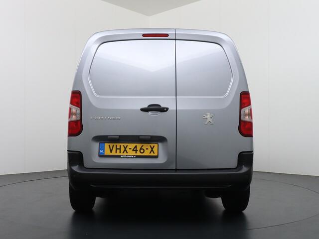 Peugeot PARTNER 1.5 BlueHDI Premium Cruise Control, Navigatie, Airco