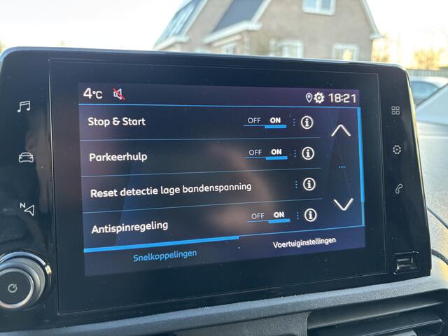 Peugeot PARTNER 1.5 BlueHDI Premium Trekhaak / Carplay / All-Seasons