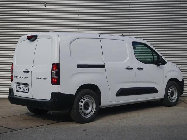 Peugeot PARTNER e-Partner L2 50 kWh | navi incl. Apple Carplay | 2x camera | 3-zitter | betimmering | parkeersensoren voor/achter | rijklaarprijs
