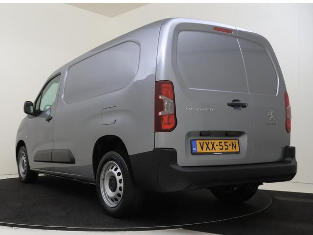 Peugeot PARTNER 1.5 BlueHDi 100 S&S L2 | RIJKLAAR! | Trekhaak | 3-Zits | Navigatie GERESERVEERD!