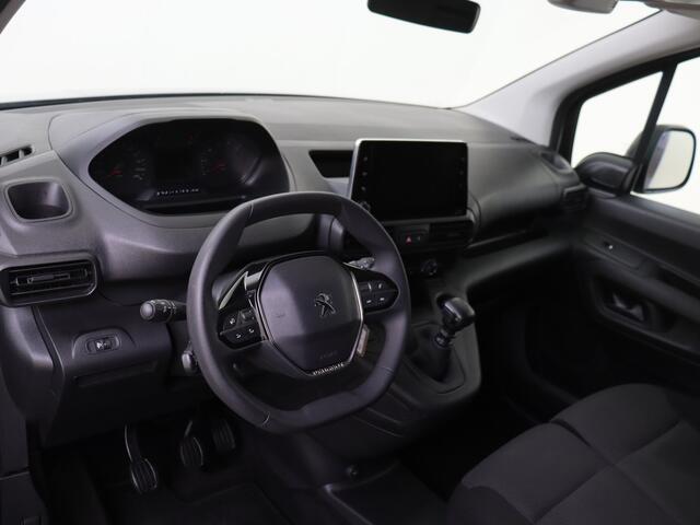 Peugeot PARTNER 1.5 BlueHDi 100 S&S L2 | RIJKLAAR! | Trekhaak | 3-Zits | Navigatie GERESERVEERD!