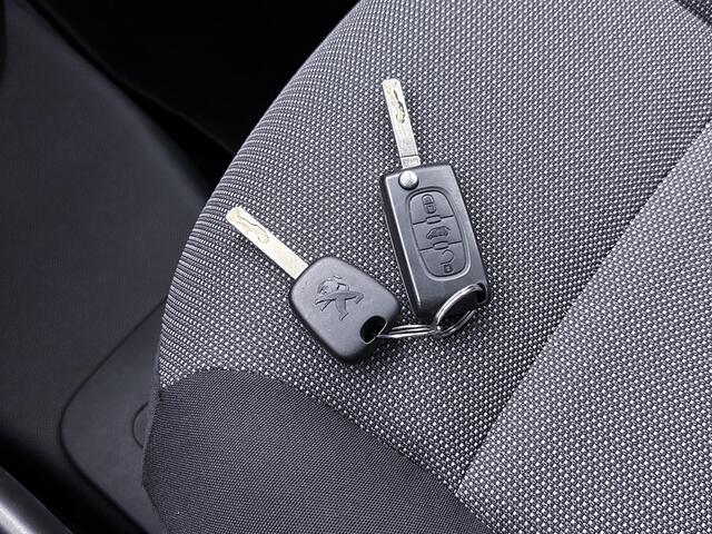 Peugeot PARTNER Electric L1 Premium Navigatie Parkeersensoren Cruise control