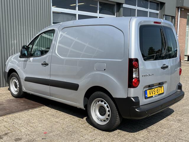 Peugeot PARTNER 120 1.6 HDi 10x voorradig Marge Airco Btw / Bpm vij Cruise controle Parkeerhulp achter Navigatiesysteem Dealer onderhouden Euro 5 Ex overheid Bpm en btw vrij voor particulier gebruik!! Marge