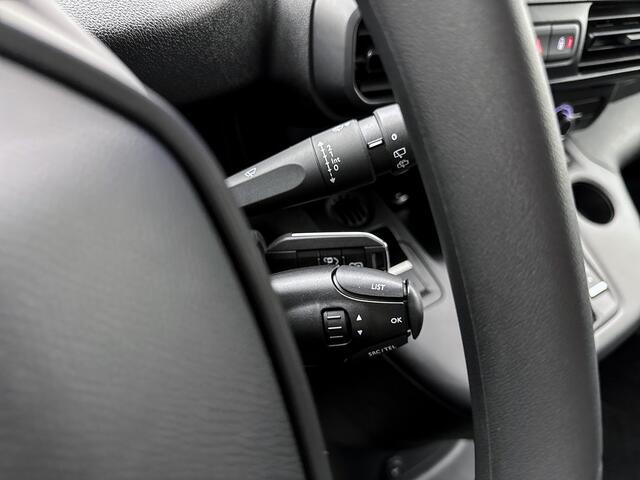 Peugeot PARTNER e-Partner 136 L1 50 kWh Achteruitrijcamera Cruise Control Volledig elektrisch
