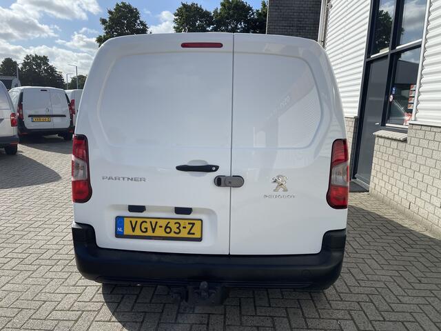 Peugeot PARTNER 1.5 BlueHDI Premium / vaste prijs rijklaar ¤ 12.750 ex btw / lease vanaf ¤ 215 / euro 6 diesel / bpm vrij / airco / cruise / trekhaak / schuifdeur !