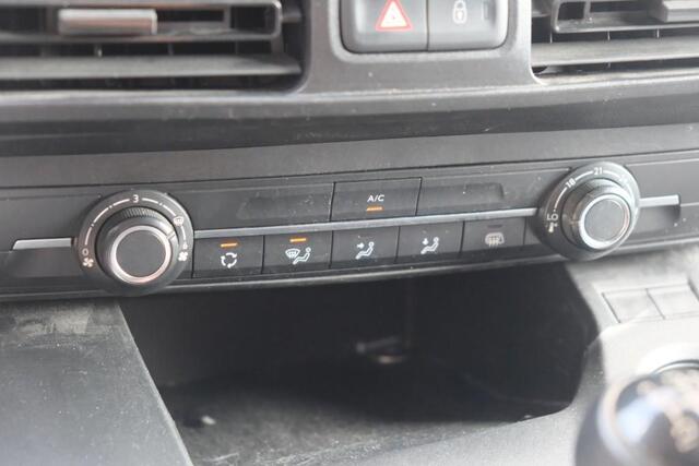 Peugeot PARTNER 1.5 BlueHDi 75pk Pro | Navi | App Connect | Airco | Trekhaak