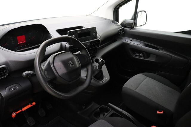 Peugeot PARTNER 1.5 BlueHDI Pro 75 PK | Handgeschakeld | Imperiaal | 2-zits | Trekhaak | Laadvloer | Airco | Radio | 1e eigenaar