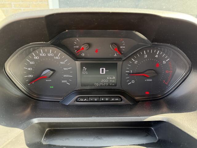 Peugeot PARTNER 1.5 BlueHDI EURO 6 Premium Cruise control/trekhaak/navigatie systeem