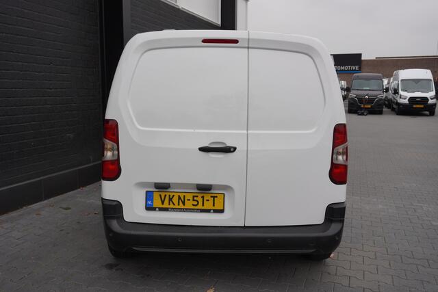 Peugeot PARTNER 1.2 110PK Benzine - Airco - Navi - Cruise - ¤ 10.950,- Excl.