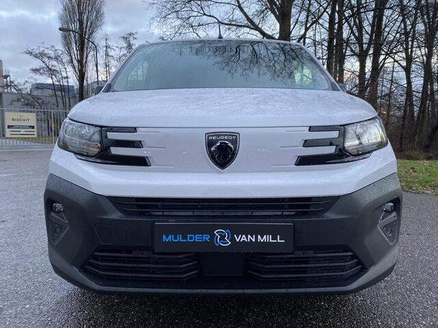 Peugeot PARTNER e-Partner L1 50 kWh 136pk | ACTIE! | 8 jaar garantie | NAVI | Multimedia | Apple Carplay | Android Auto | Achteruitrijcamera | Parkeersensoren voor en achter | Dode hoek detectie | Surround view | Licht- en regensensor | Mistlampen | Stuurwielbediening | 
