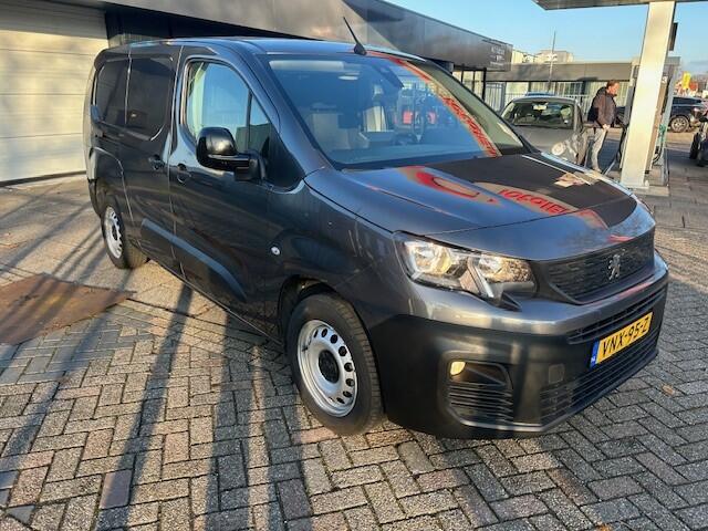 Peugeot PARTNER 1.5 BlueHDI Asphalt Long L2 I AIRCO I METALLIC I 1e EIGENAAR I DISTRIBUTIE VERVANGEN I COMPLETE ONDERHOUDSHISTORIE LONG VERSIE ! BRIDGESTONE 5 TOT 6 MM I APK MAART 2026