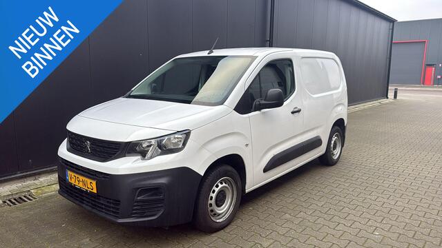 Peugeot PARTNER 1.2 Airco 3 Persoons Dealer onderhouden