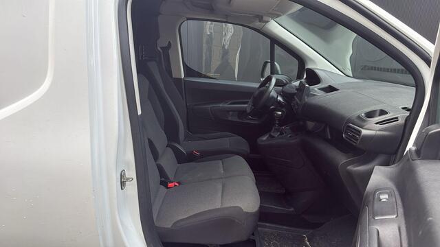 Peugeot PARTNER 1.2 Airco 3 Persoons Dealer onderhouden