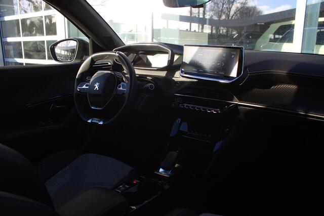 Peugeot e-2008 EV GT Première 1 fase 50 kWh