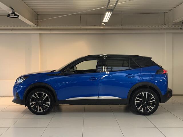 Peugeot e-2008 EV GT 50kWh 136pk 3-FASE Alcantara | Navigatie | Elektrisch bedienbare bestuurdersstoel | Stoelverwarming | Warmtepomp | Achteruitrijcamera