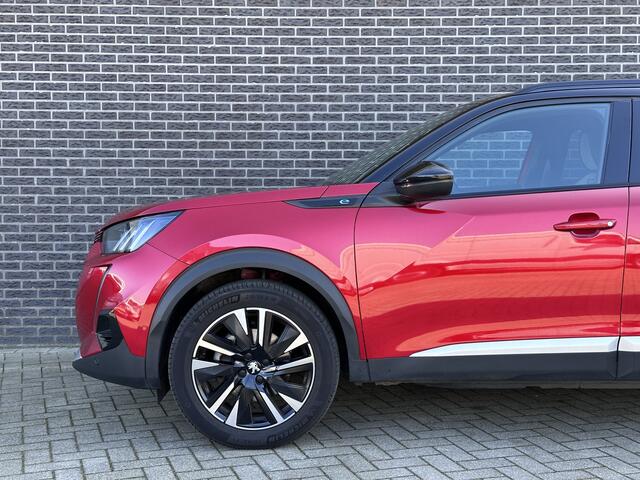 Peugeot e-2008 EV GT 50 kWh | 3-Fase | Navigatie | Camera | Apple CarPlay/Android Auto