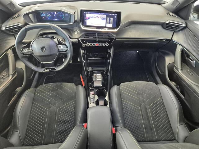 Peugeot e-2008 EV GT First Edition 54 kWh | Navigatie | Stoelverwarming | Achteruitrijcamera | Keyless Entry | Apple Carplay/Android Auto |