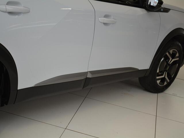 Peugeot e-2008 EV 54 kWh 156pk GT First Edition |