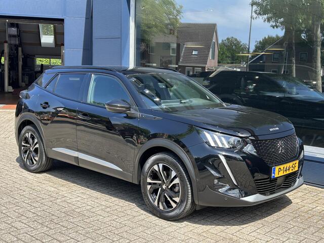 Peugeot e-2008 EV GT | Volledig Elektrisch | Full LED Verlichting | Navigatie | 3-Fase Lader | Camera | Keyless Start | Lichtmetalen Velgen | Cruise Control | Climate Control | Half Lederen Bekleding | Sportieve Uitvoering |