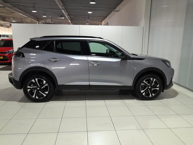 Peugeot e-2008 EV Allure 50 kWh | Navigatie | LED mistlampen | All season banden |
