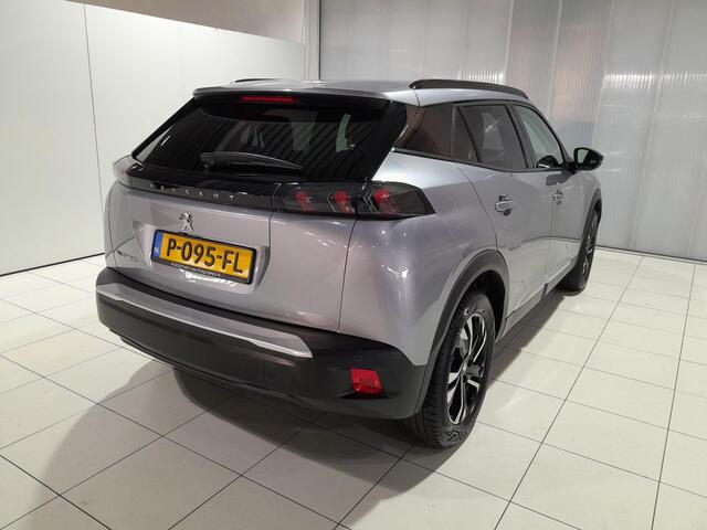 Peugeot e-2008 EV Allure 50 kWh | Navigatie | LED mistlampen | All season banden |