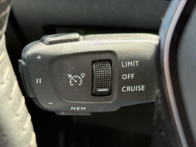 Peugeot e-2008 BWJ 2021 136 PK EV Blue Lease Allure 50 kWh