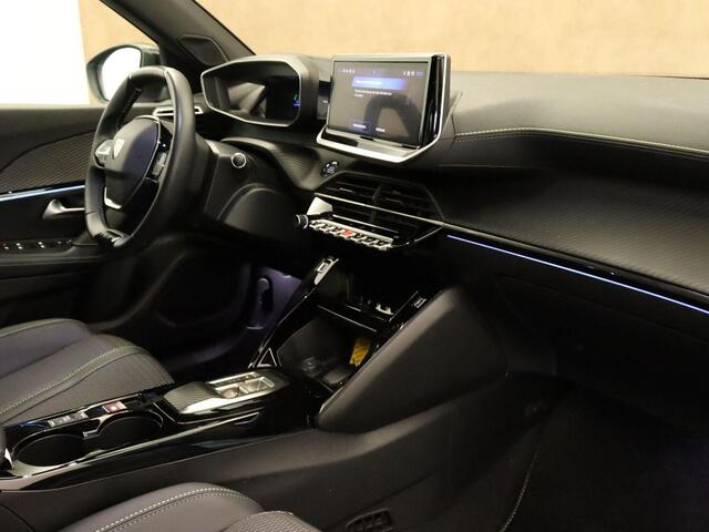 Peugeot e-2008 EV GT 54 kWh -ORIGINEEL NEDERLANDSE AUTO - SOH 96%! - PARKEERSENSOREN VOOR EN ACHTER - 360 GRADEN CAMERA - NAVIGATIE - KEYLESS ENRTY & START - ADAPTIVE CRUISE CONTROL - CLIMATE CONTROL- DAADLOZE TELEFOONLADER