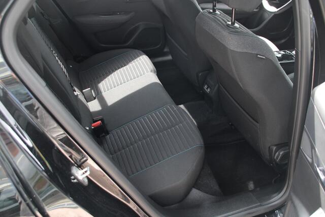 Peugeot e-2008 EV Style 50 kWh